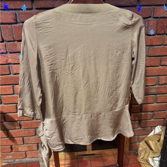 Silk YAYA blouse size 36 i,olive colour in great condition - Picture 4 of 8